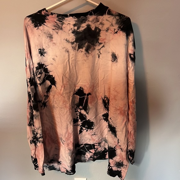 Electric & Rose High/Low Crew Neck - Picture 5 of 5